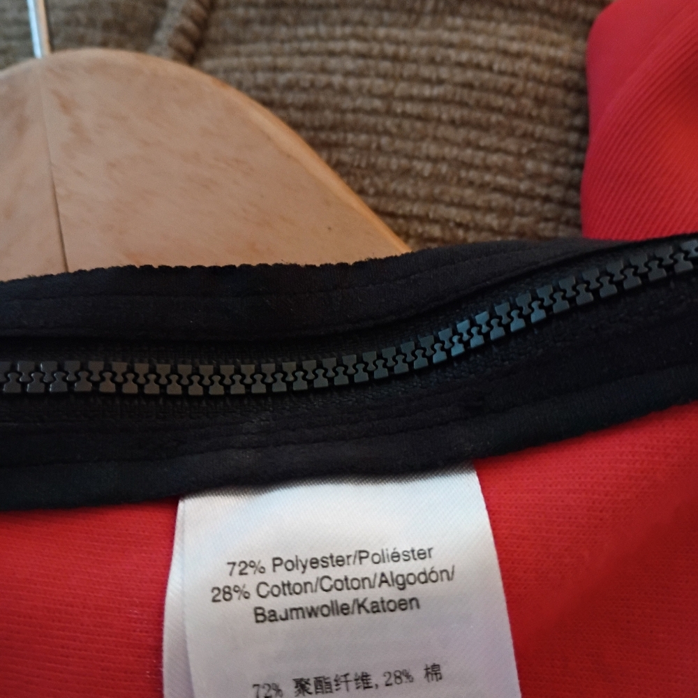 DKNY SPORT Sweatshirt - Picture 8 of 8